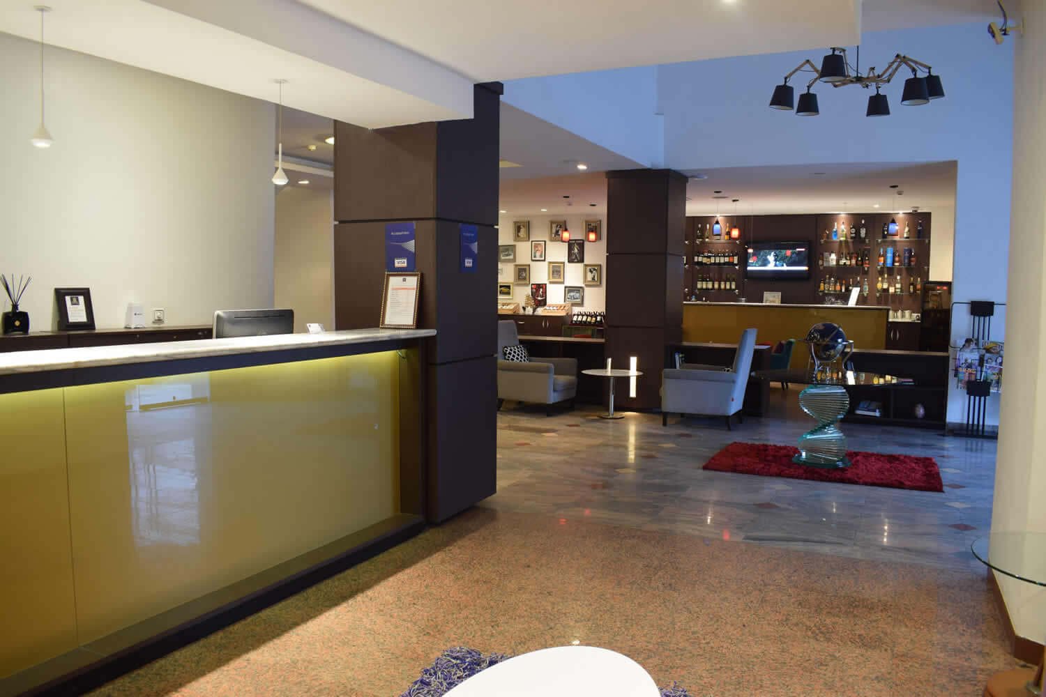 Silver Towers Hotel